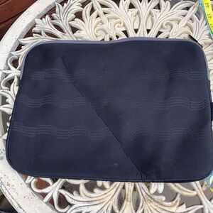 Targus heavy duty make up bag